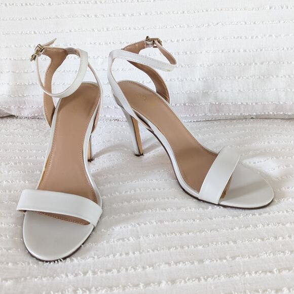 ABOUND Ivory Ankle Strap Heels size 9 - Picture 1 of 6